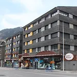 Vista Tarter Apartments