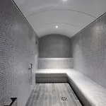 W Isard Lodge