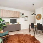 Mikka-Mundial Luxe