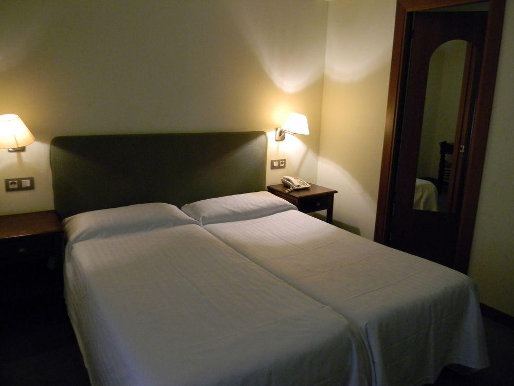 Aston Hotel
