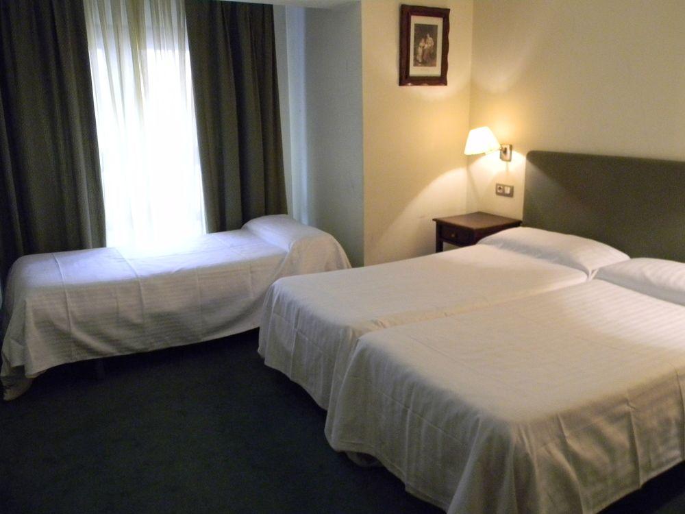 Aston 3* Andorra la Vieja