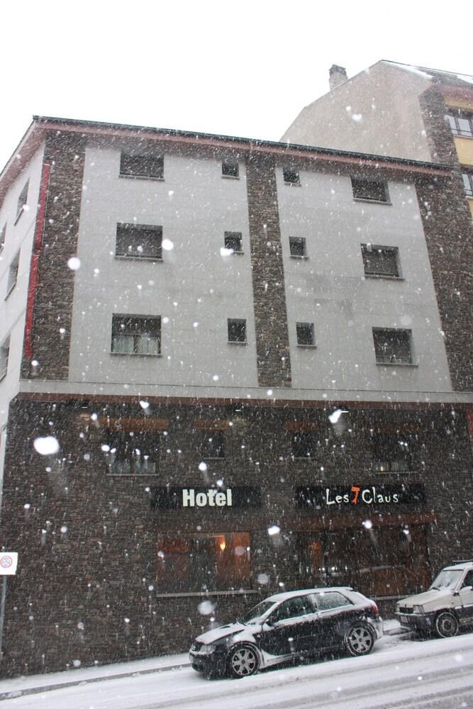 Hotel Les 7 Claus Andorra la Vieja