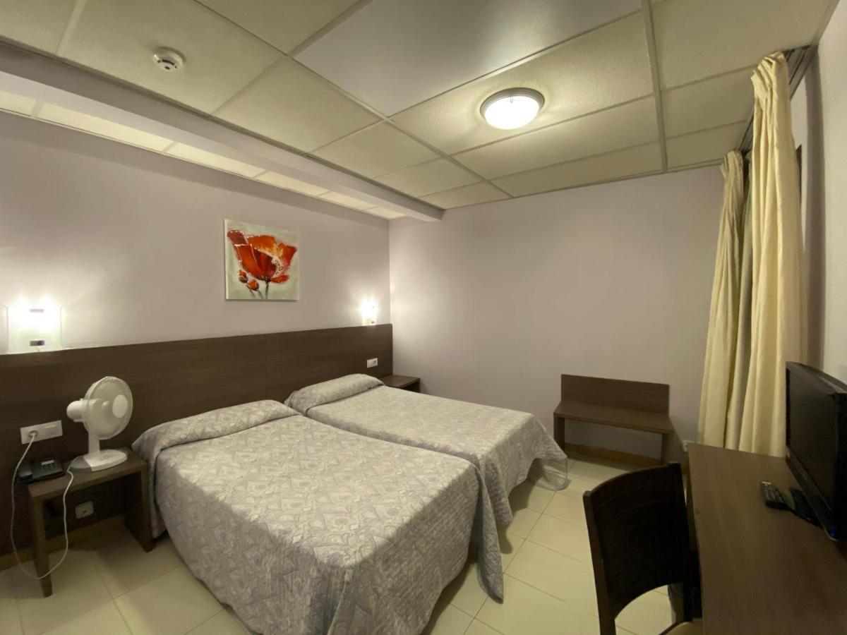 Hotel Somriu M28