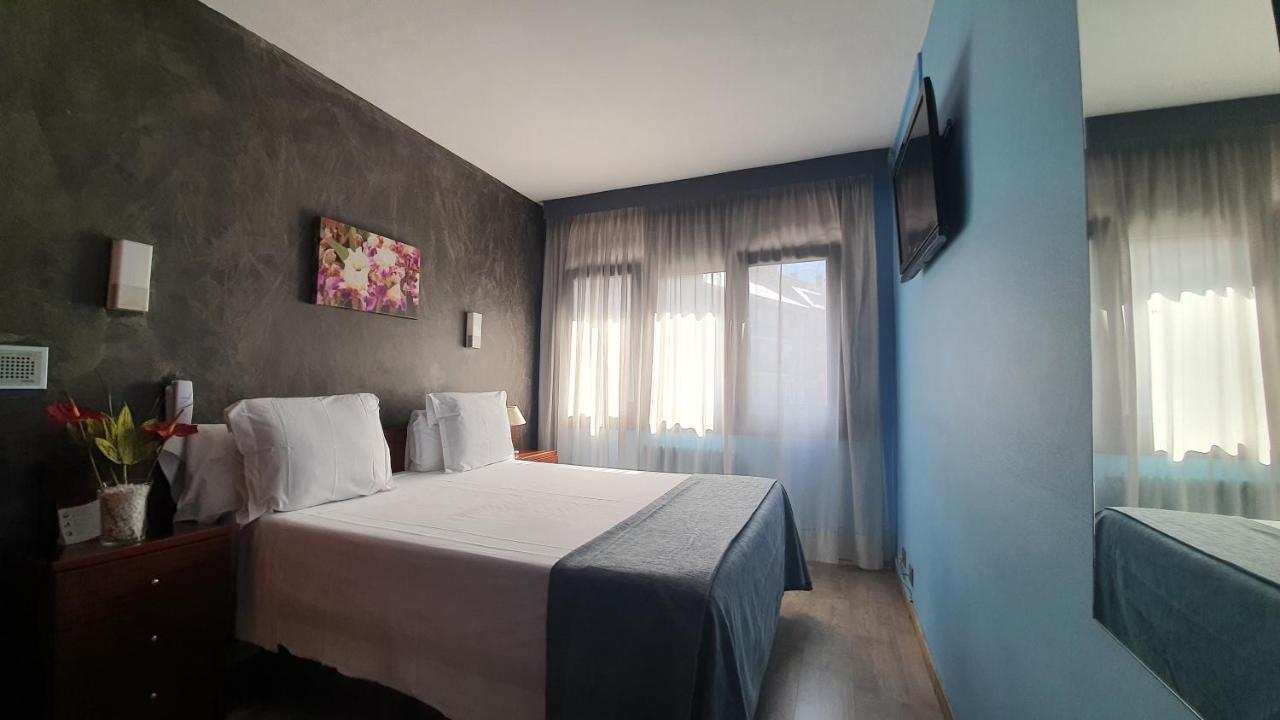 Les 7 Claus Hotel 3*