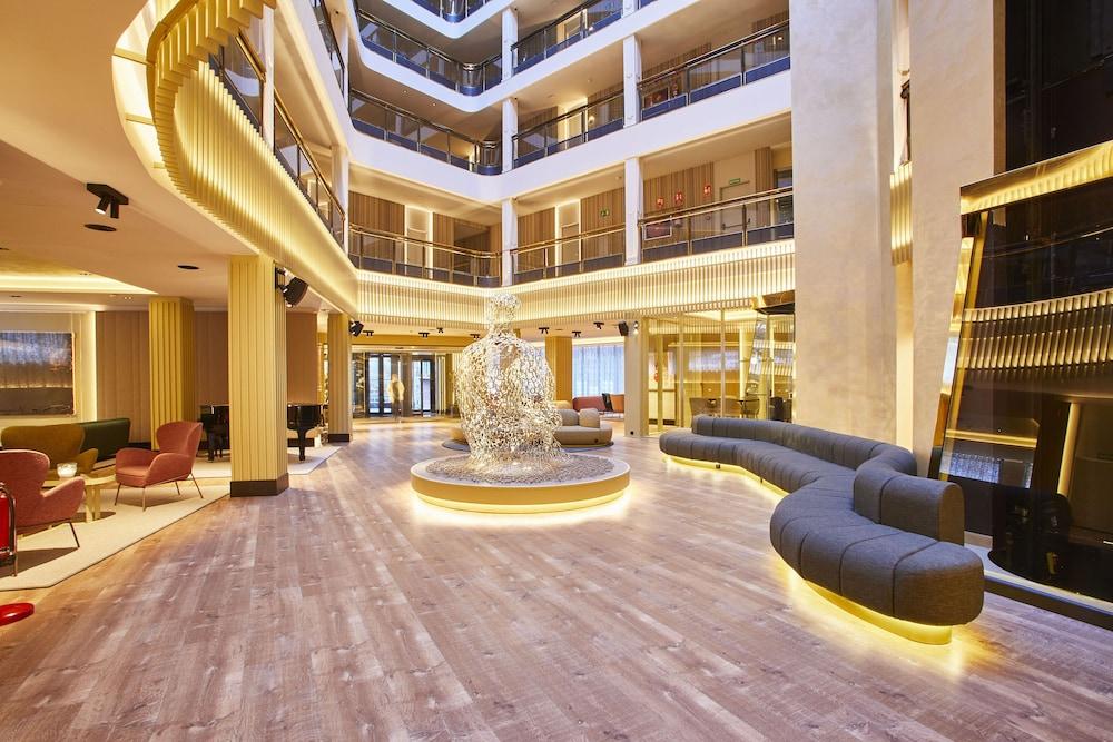 Hotel Grand Plaza & Wellness 5*