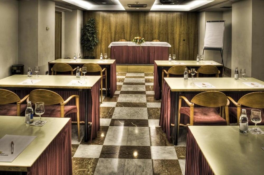 Hotel Zenit Diplomatic 4*