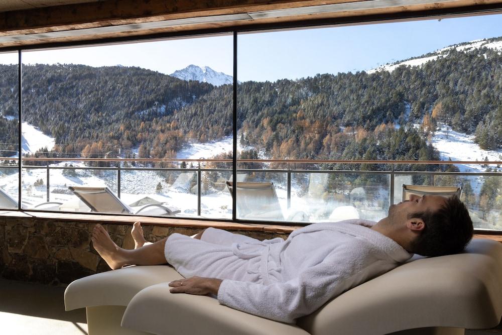 Apartaments Turistics Els Llacs Bordes d'Envalira