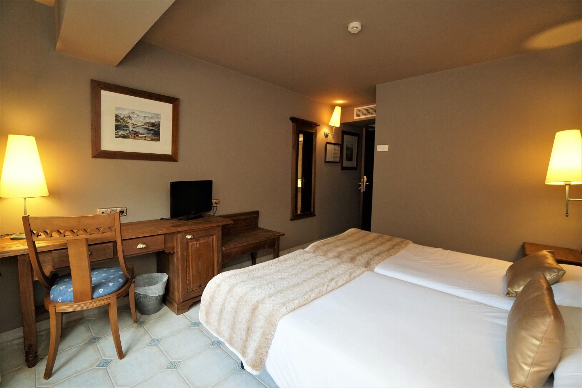 Hotel El Pradet El Serrat