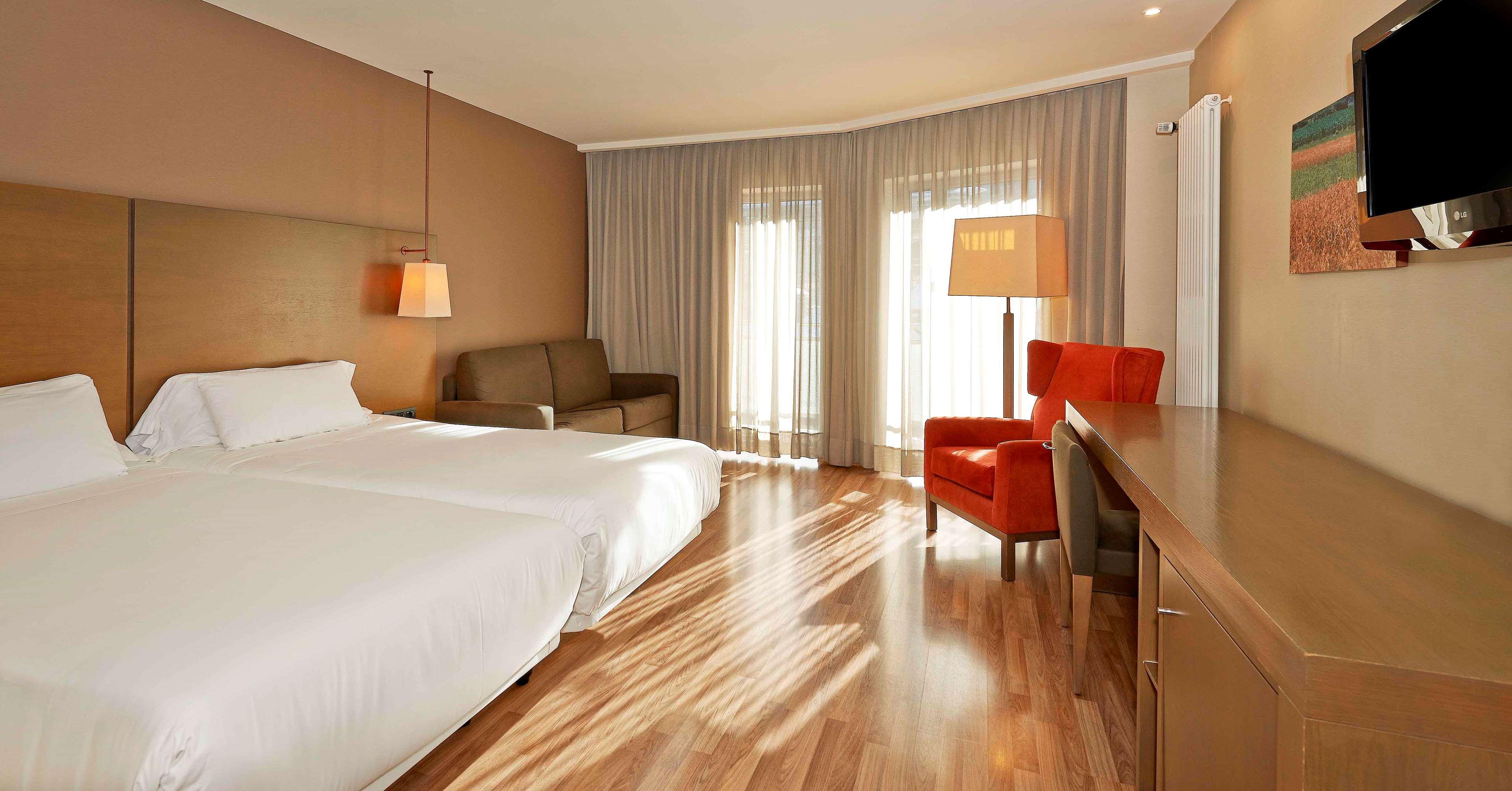 Nh Hotel 4*