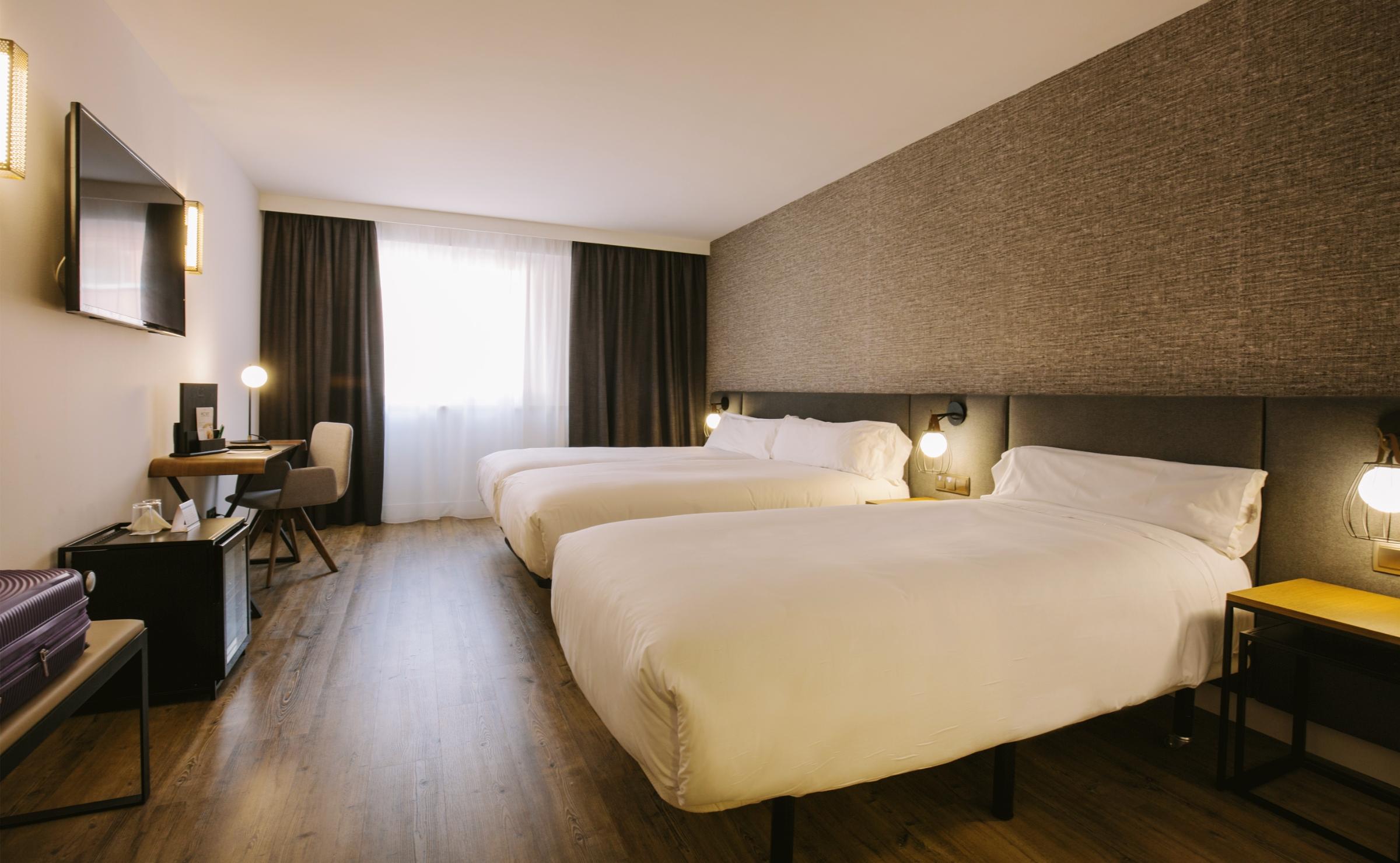 Yomo Centric Hotel 4*