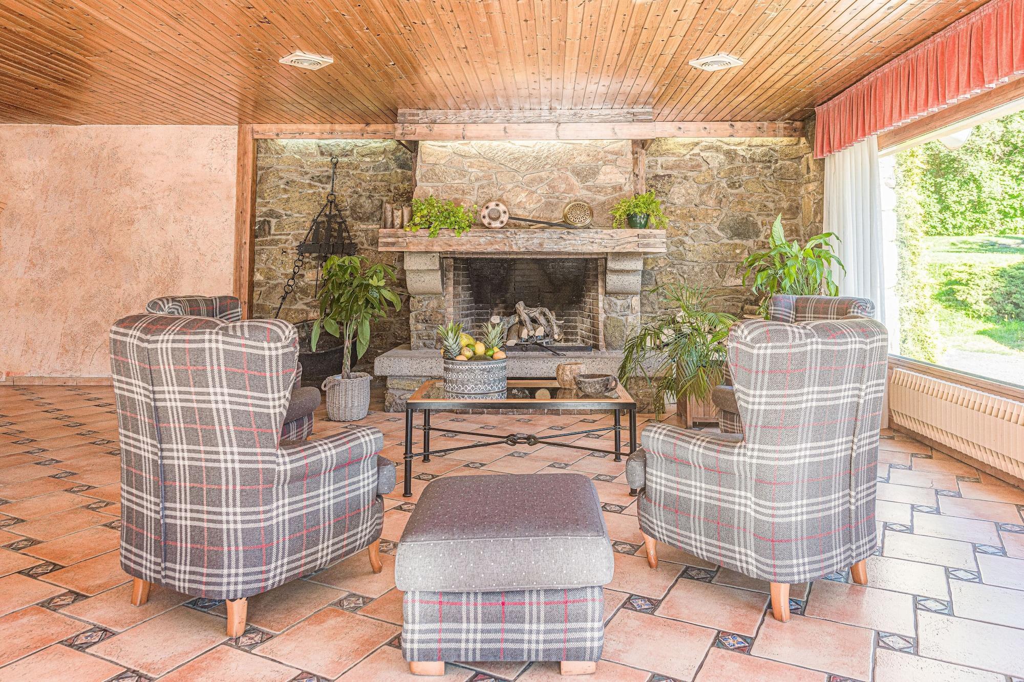 Coma Hotel 3*
