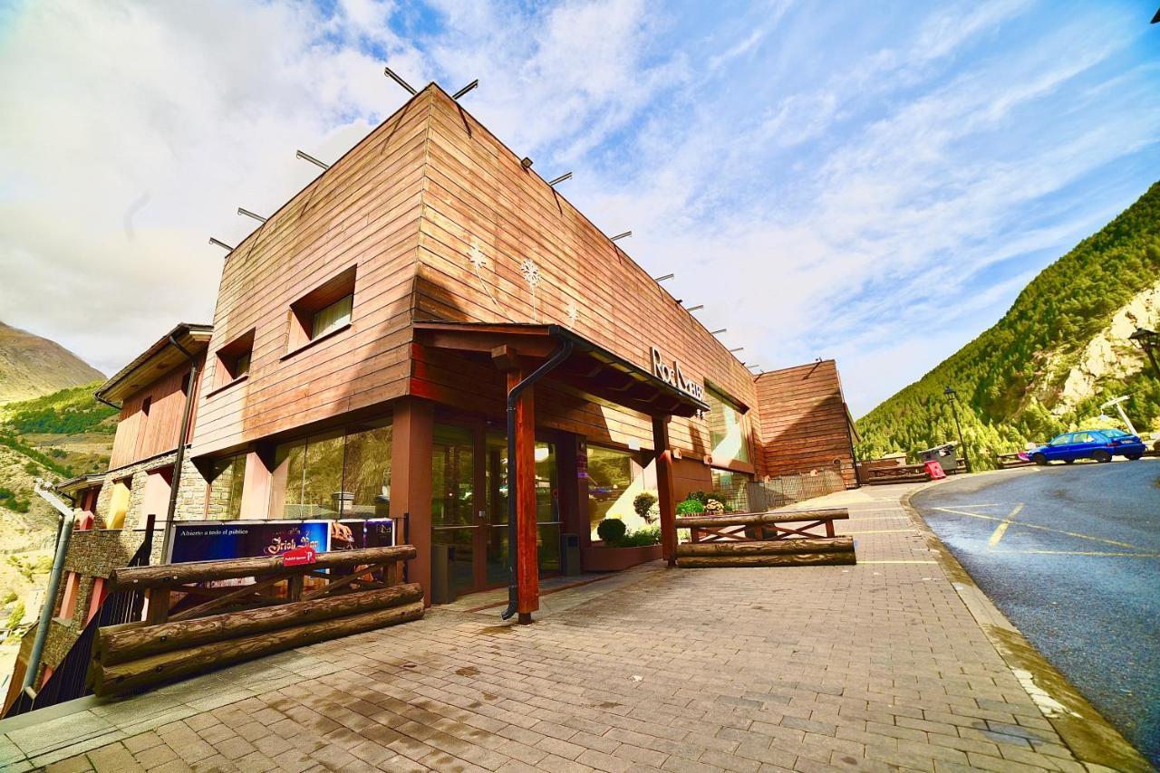 Placer, Naturaleza Y Terraza En Serrera 3 Hut-8207