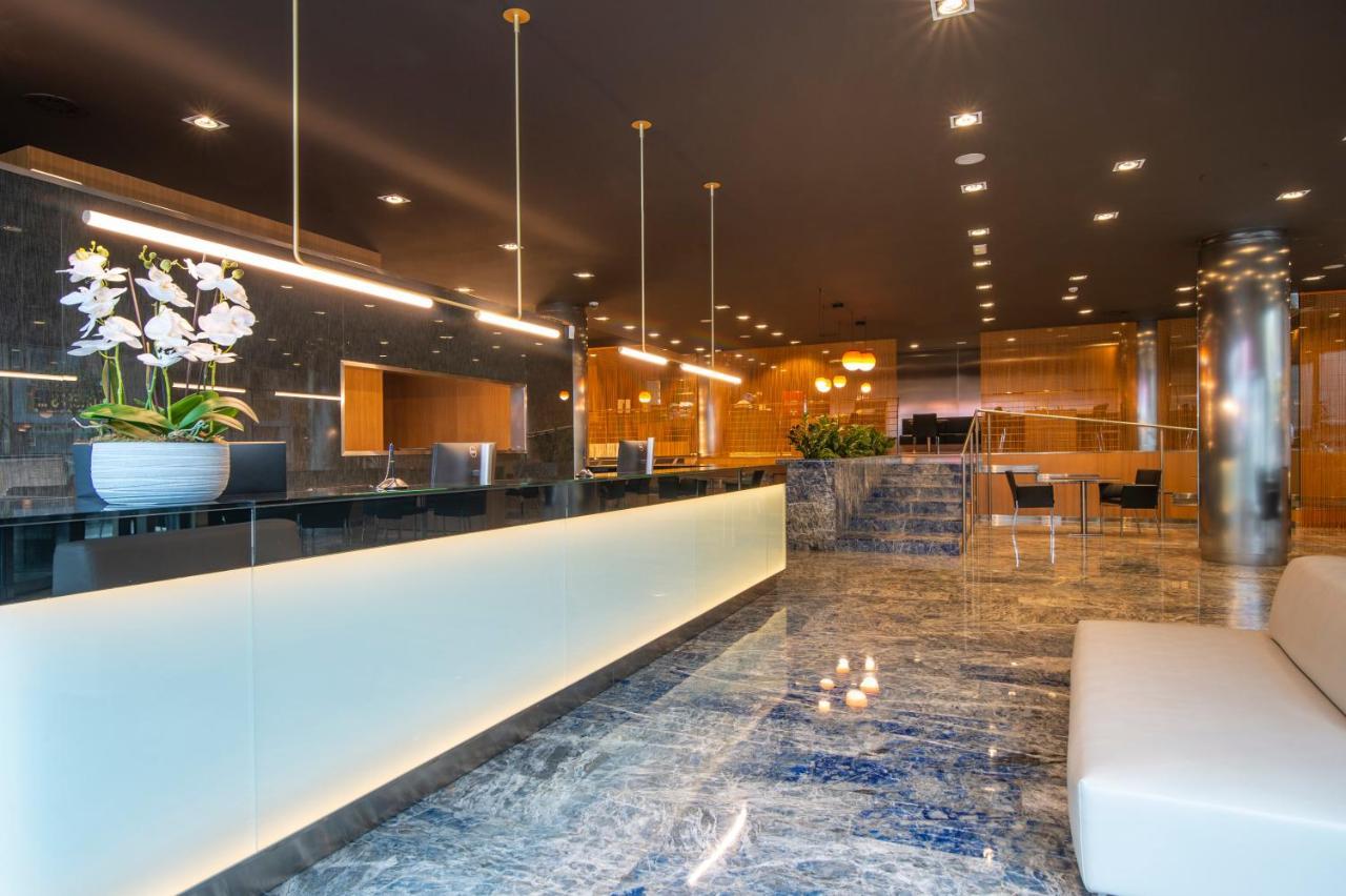 Starc By Pierre & Premium Hotel