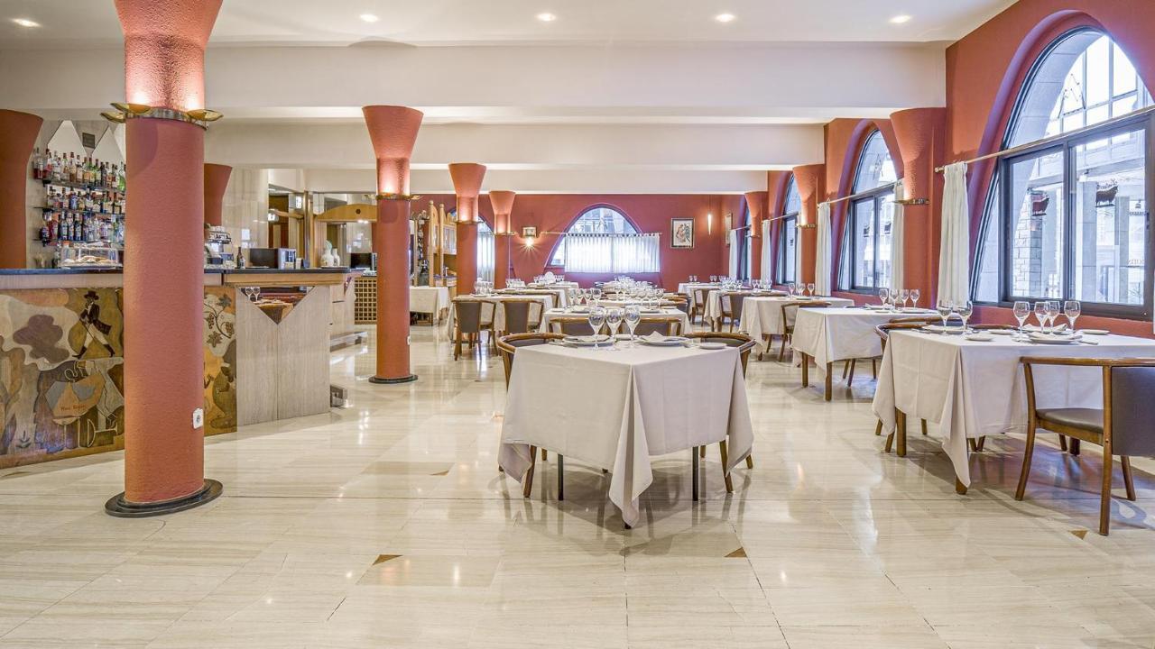 Hotel Roc Blanc & 4*