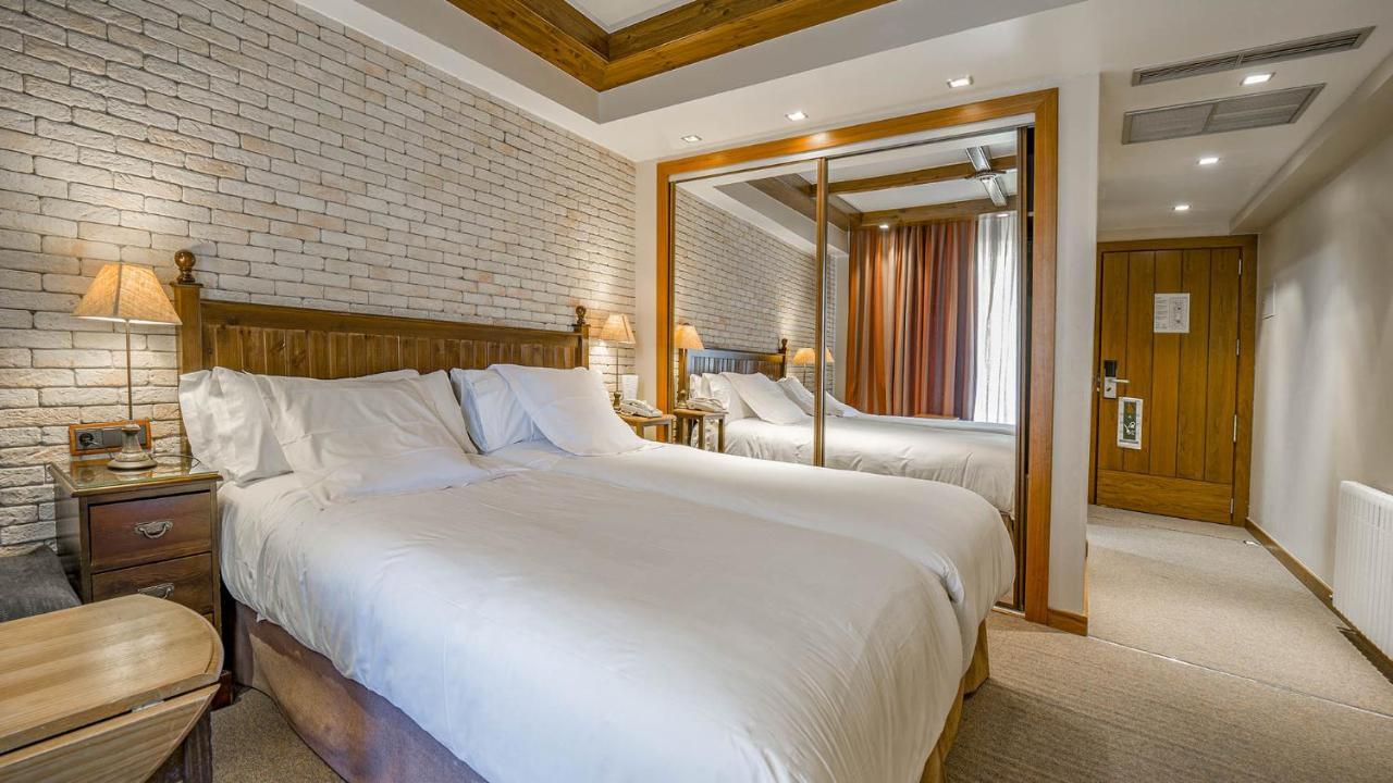 Roc Blanc & 4* Andorra la Vella