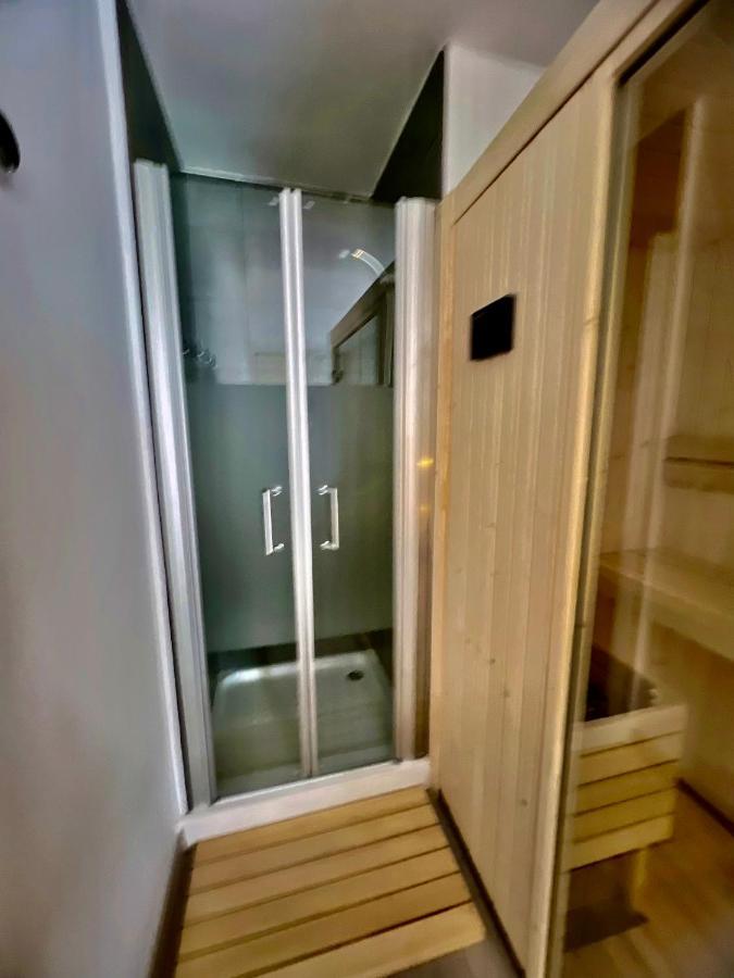 Confort Consuegra Sauna Apartment *
