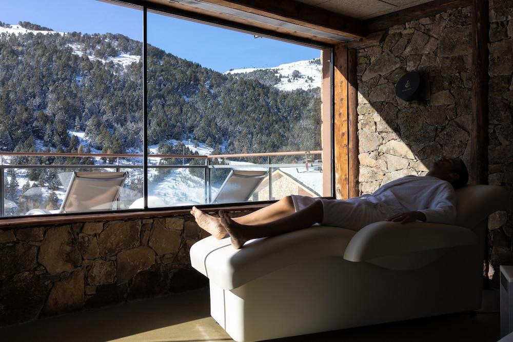 Apartaments Turistics Els Llacs Bordes d'Envalira