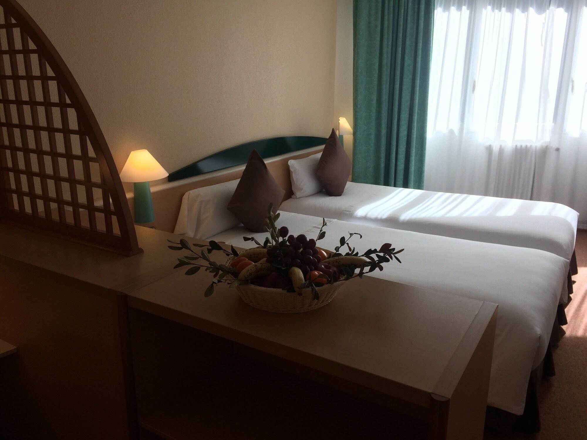 Tropical 4*