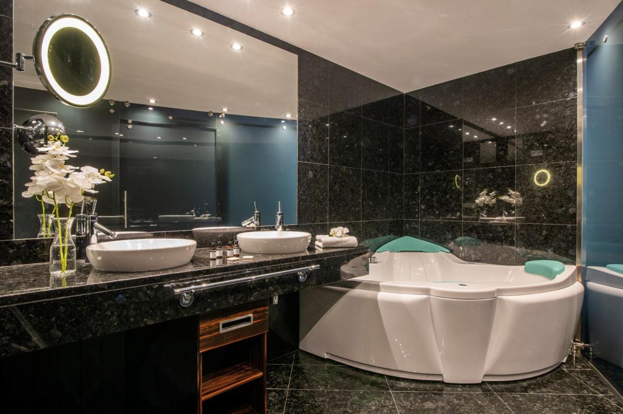 Hotel Starc By Pierre & Premium 4*