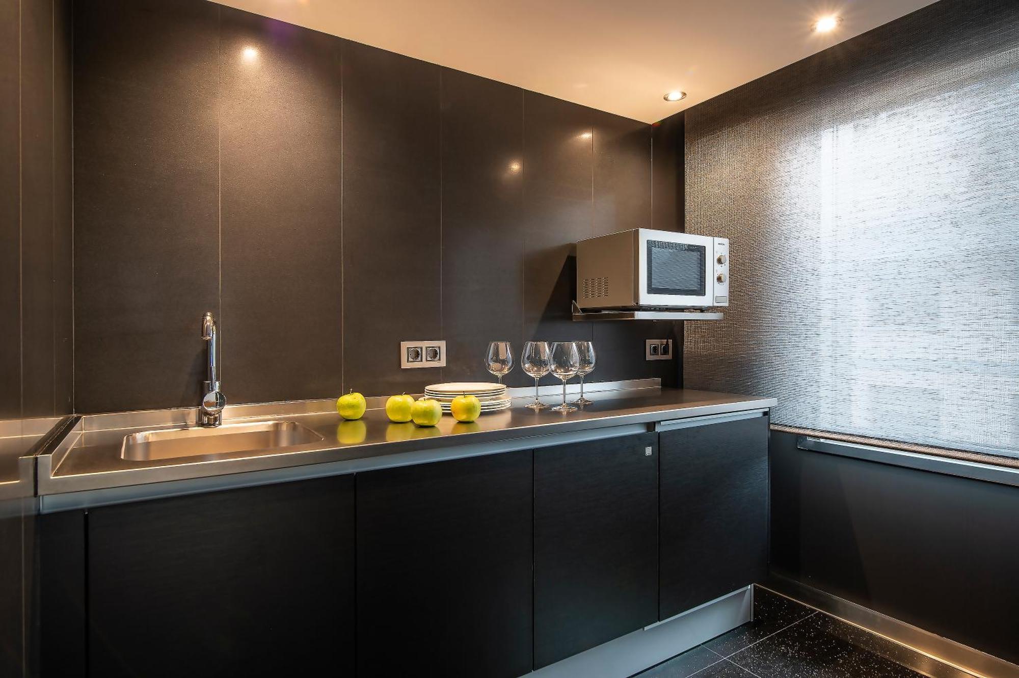 Hotel Starc By Pierre & Premium