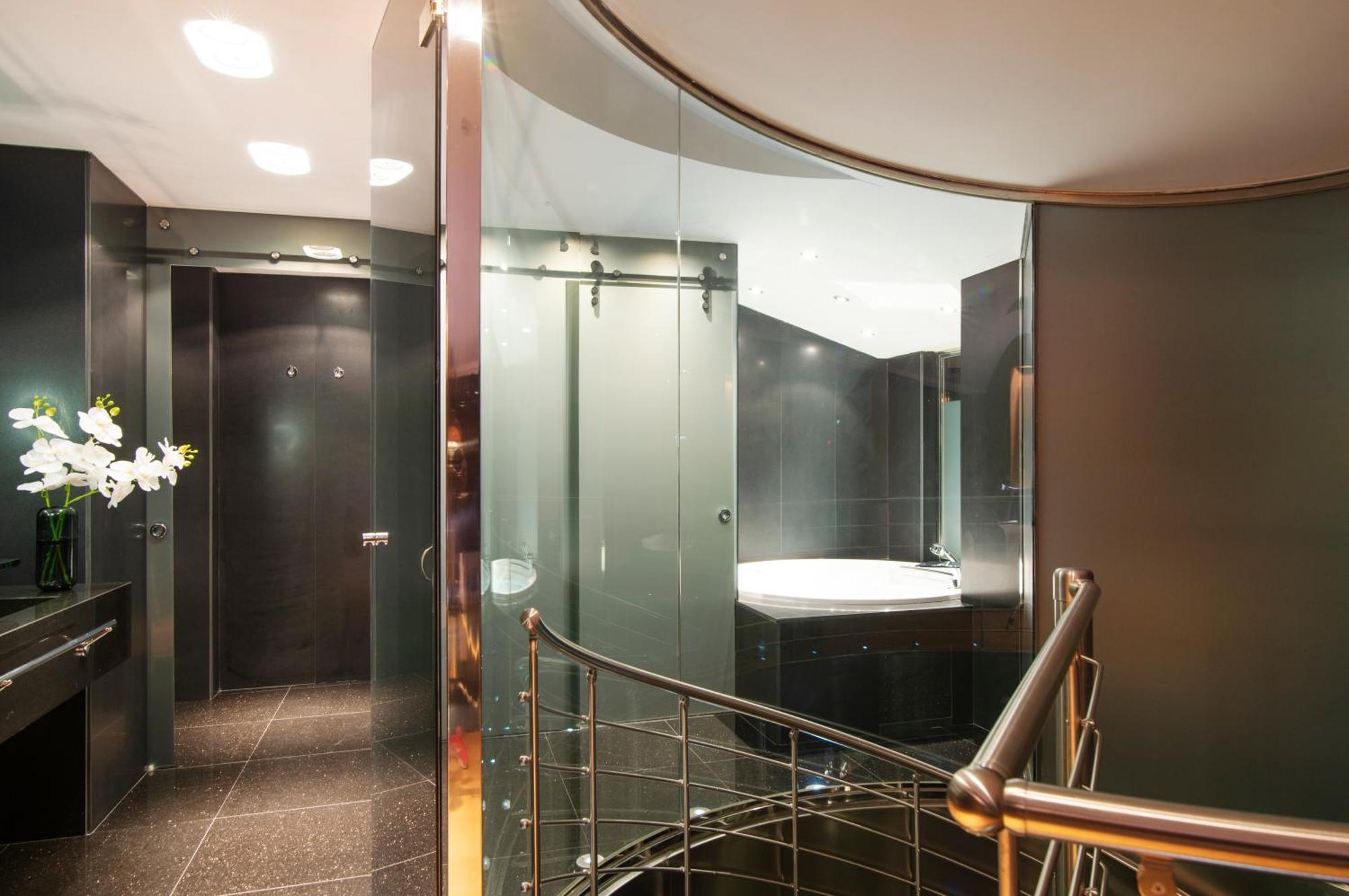 Hotel Starc By Pierre & Premium 4*