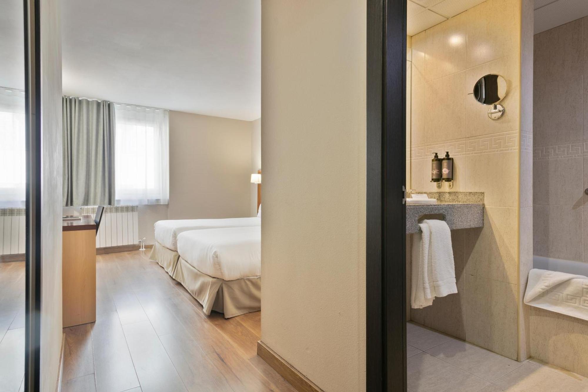 Center Hotel