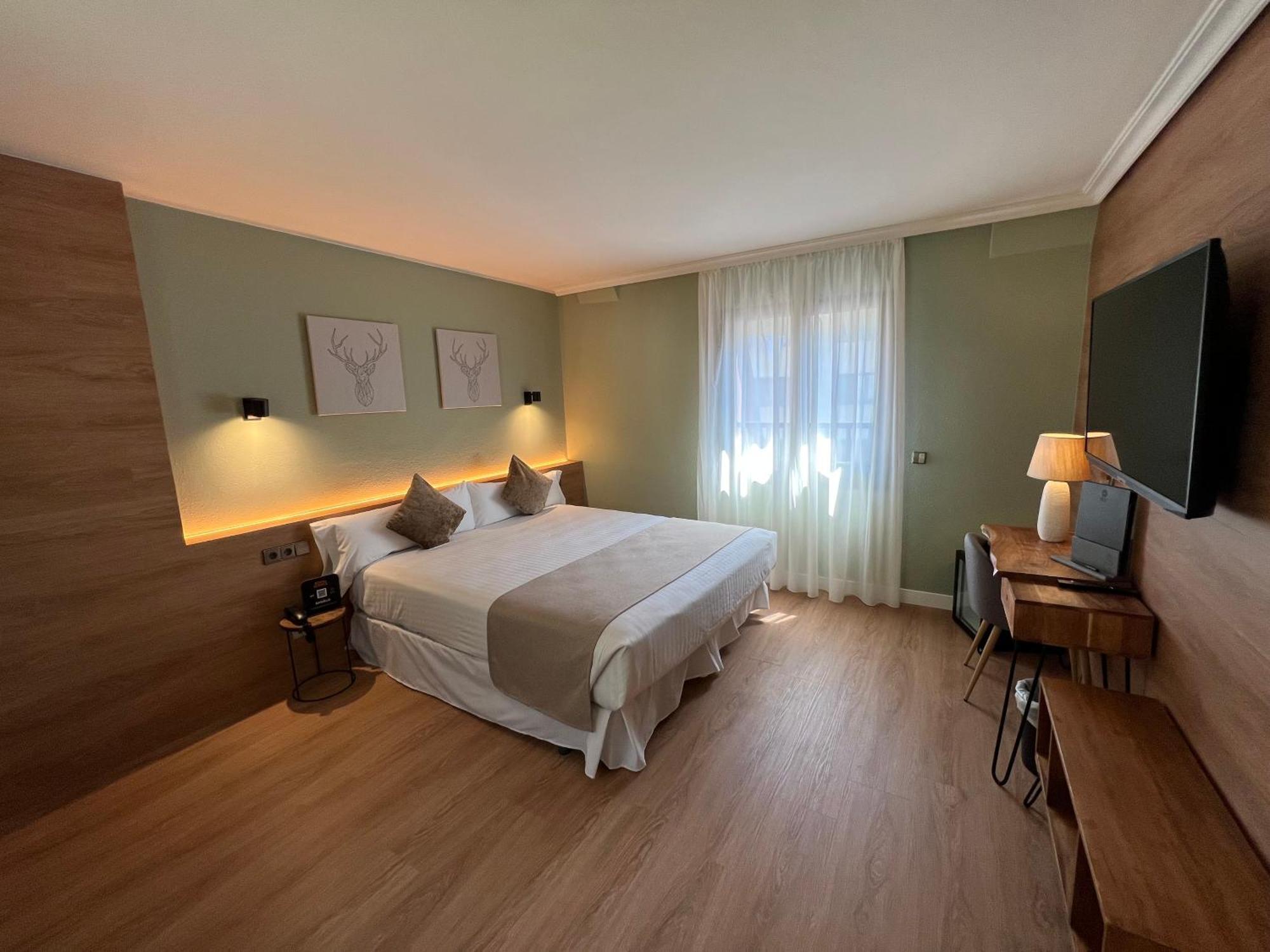 Yomo Imperial 3* Sant Julia de Loria
