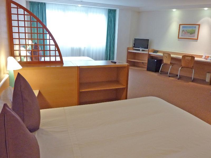 Tropical 4* Les Escaldes