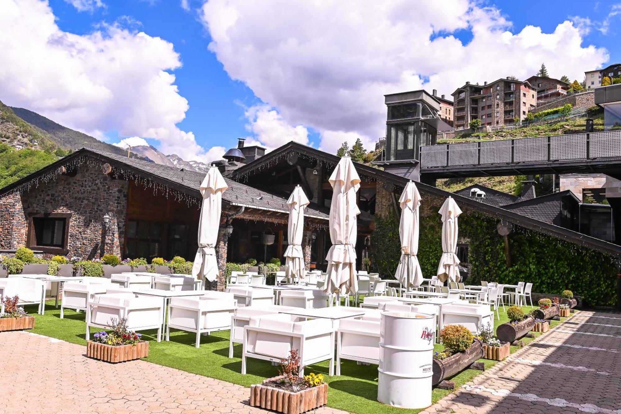 Anyospark Mountain & Wellness 4*