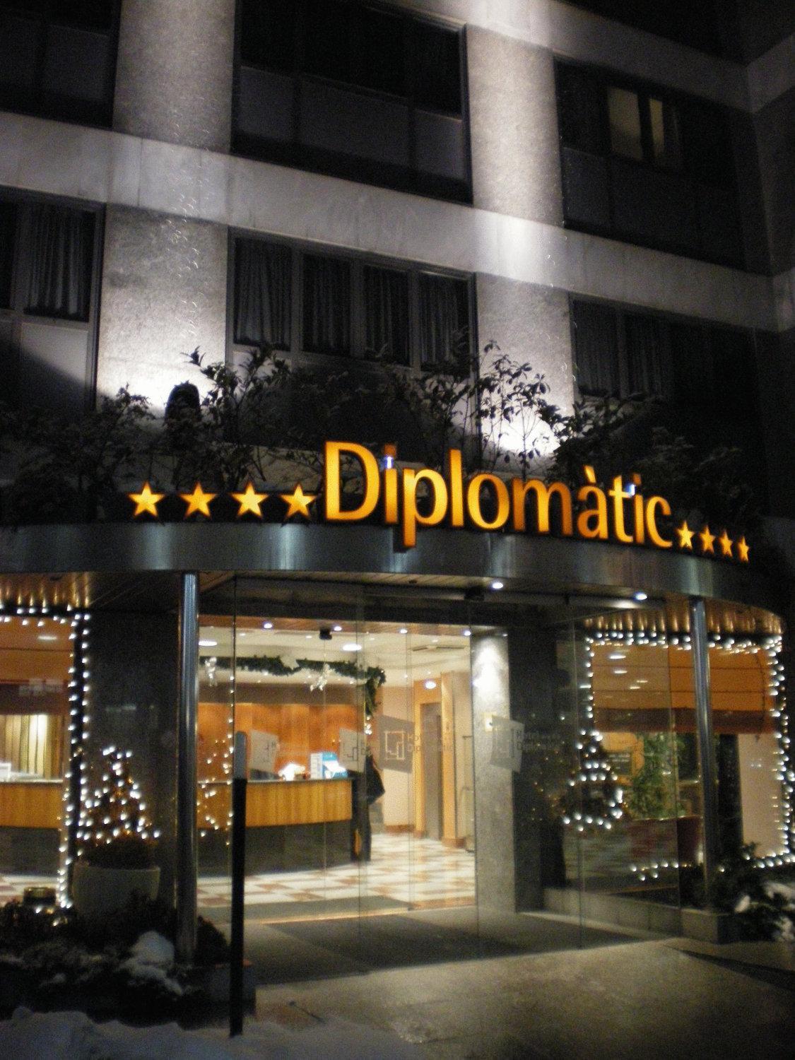 Zenit Diplomatic Hotel