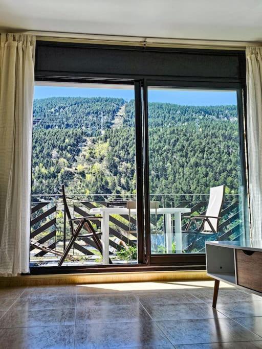 Genciana, Views To The Mountains Hut 5248