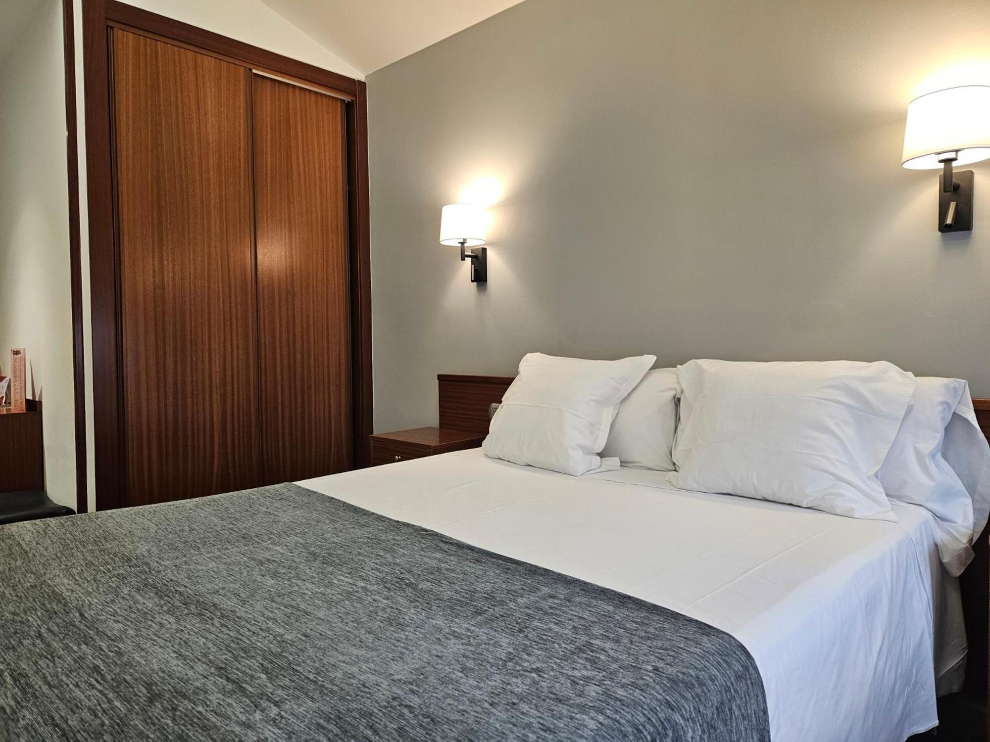 Les 7 Claus Andorra la Vieja