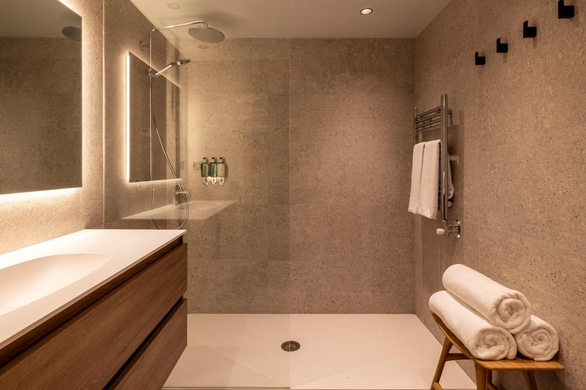 Un Diamante De Montana L A Pie De Pistas De Esqui - Gimnasio - Sauna - Piscina L 8pax L By Bonesvacances