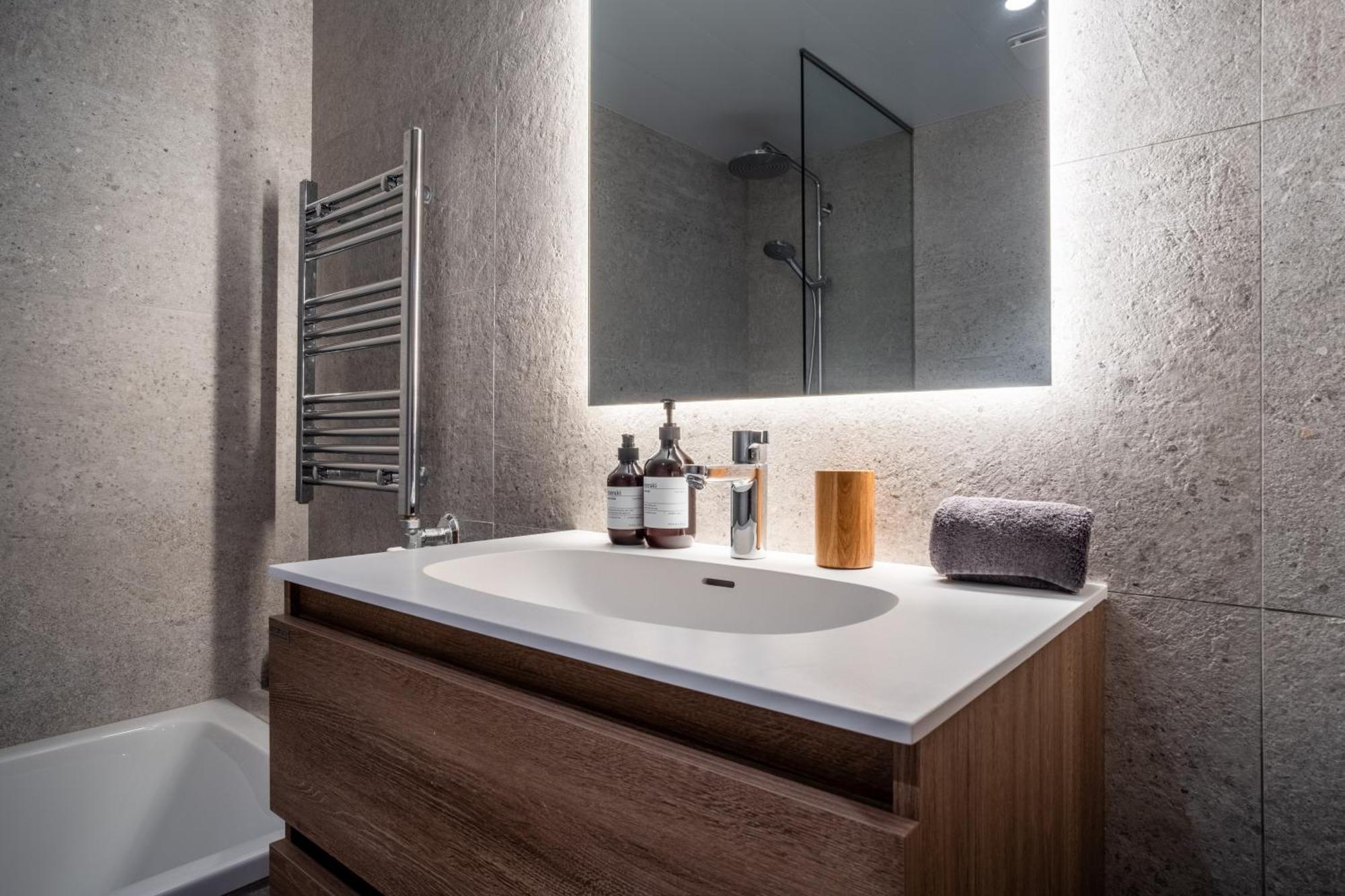 Apartamento Isard Homes By Select