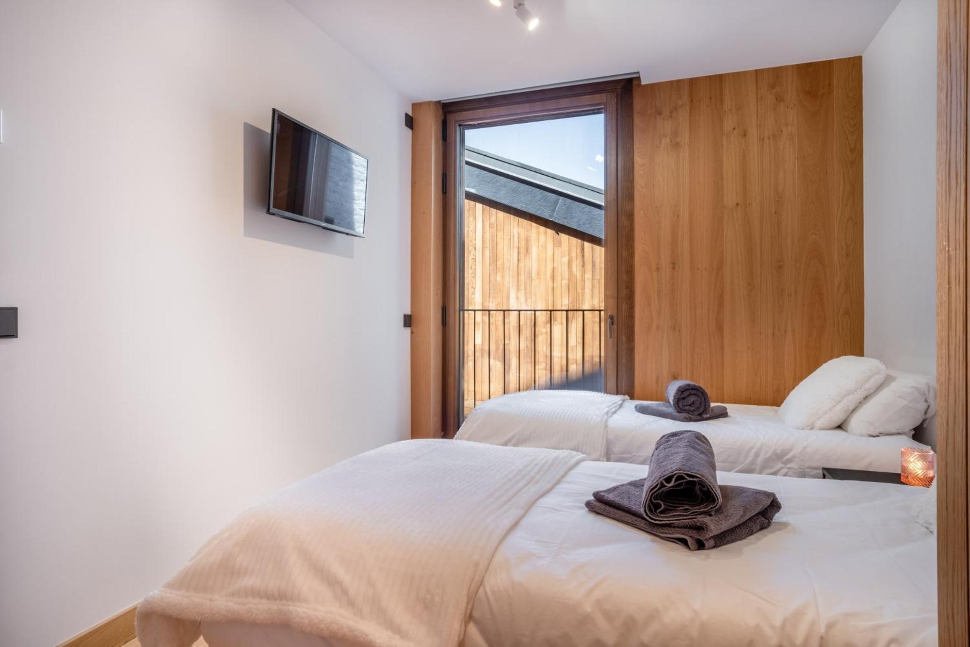 Isard Homes By Select