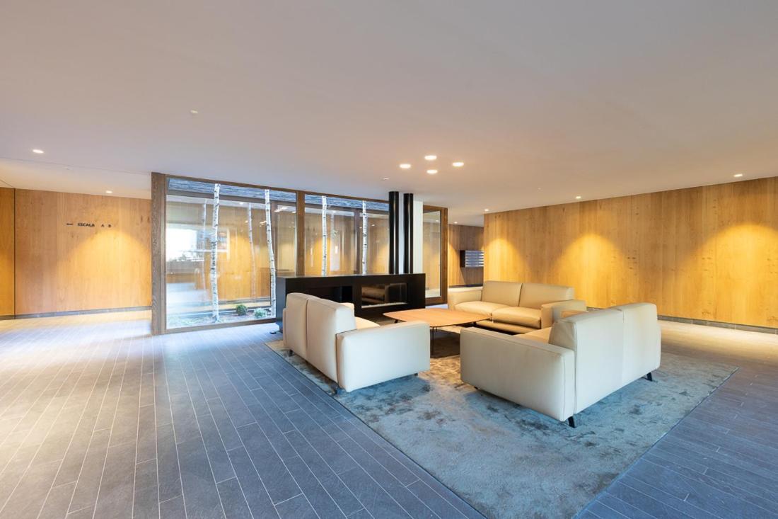 Isard Homes & By Select * El Tarter