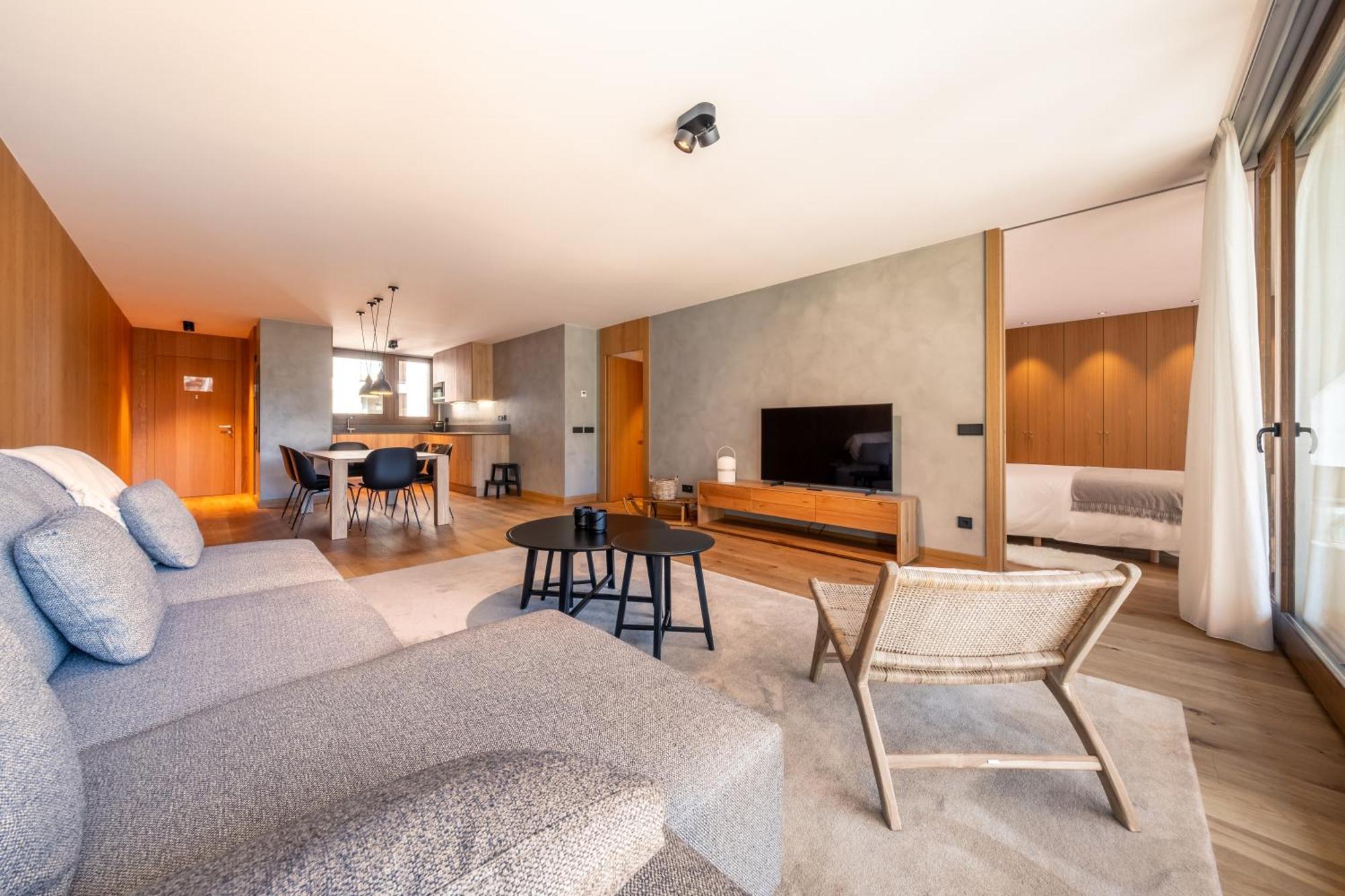 Isard Homes & By Select * El Tarter