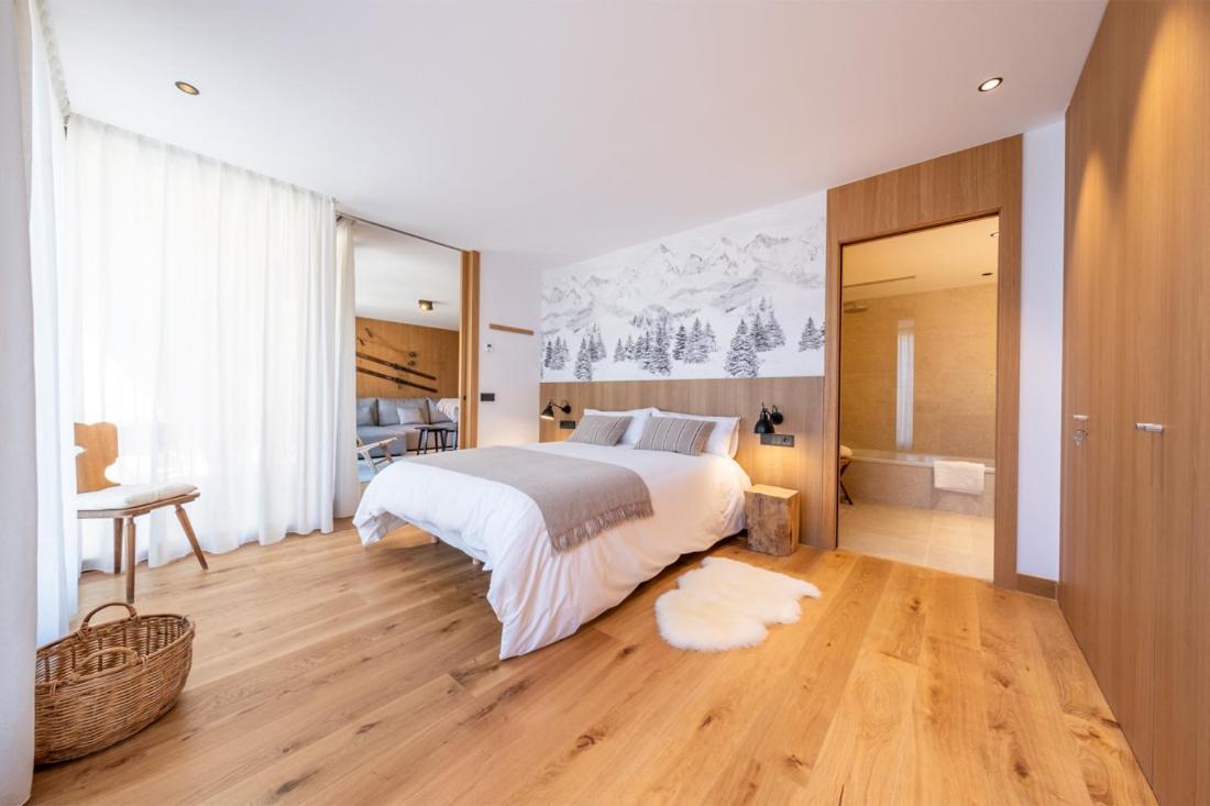 Isard Homes & By Select El Tarter