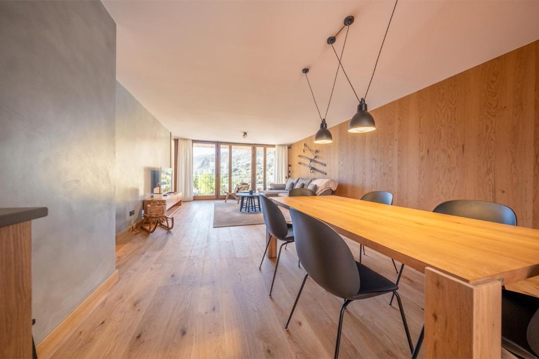 Isard Homes & By Select