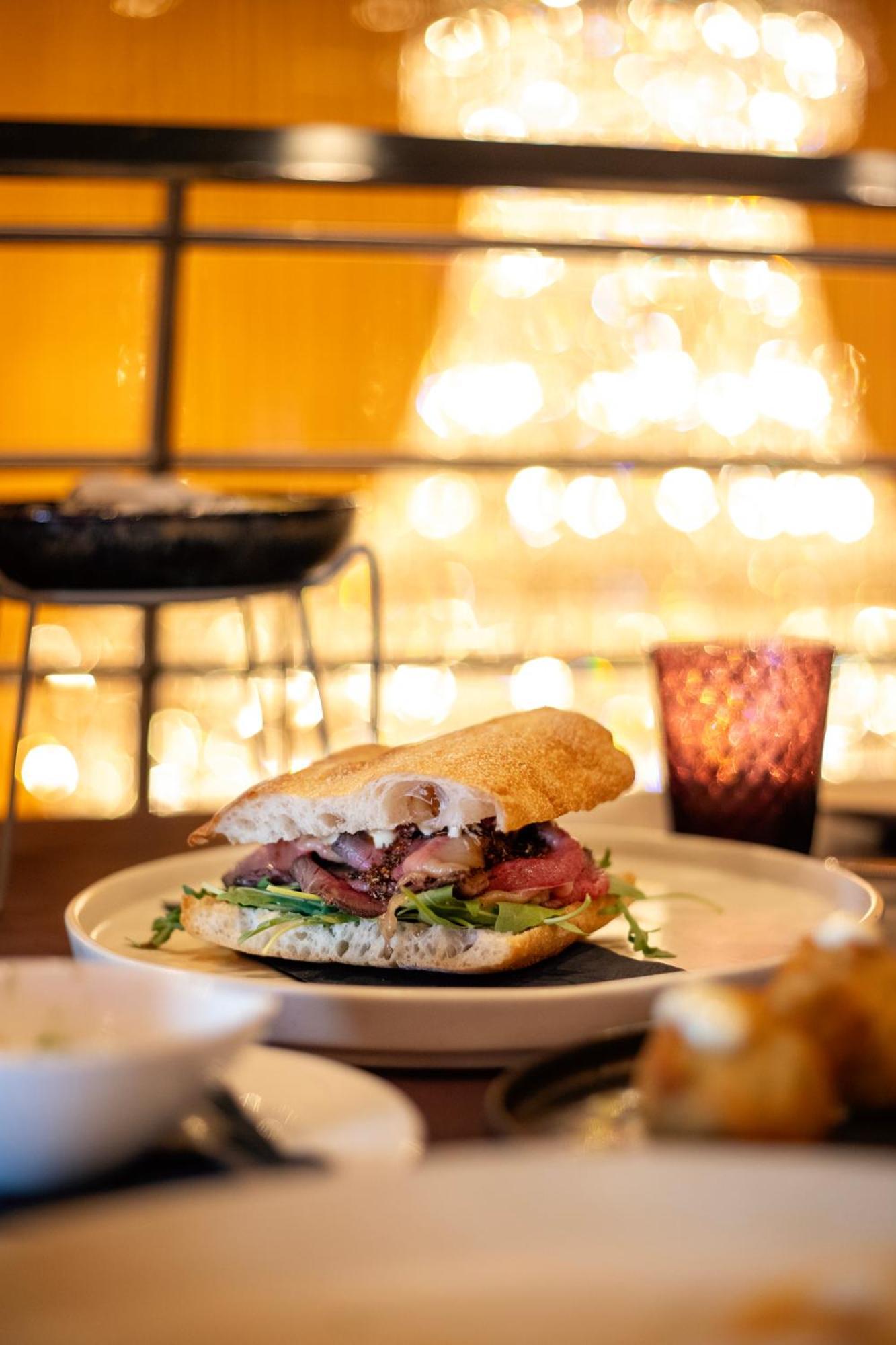 Starc By Pierre & Premium Hotel