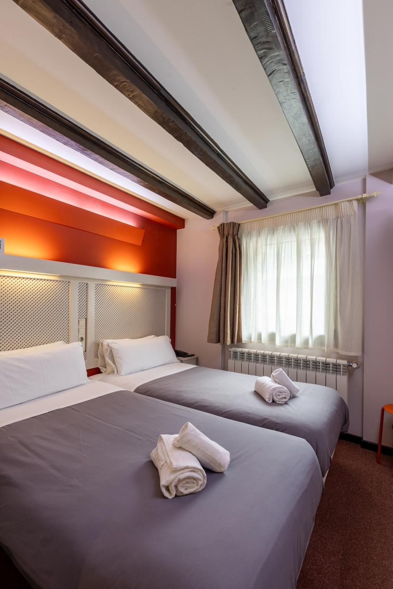 Hotel Micolau 2*