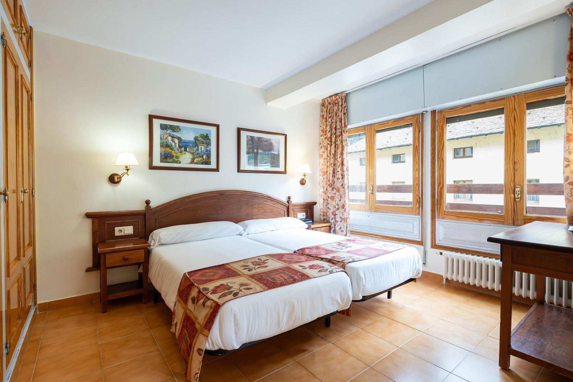 Hotel Montecarlo 2*