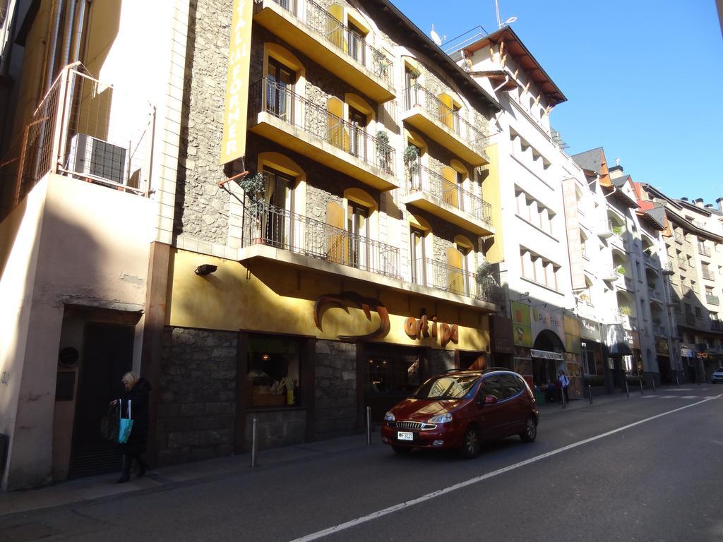 Hostal Cal Forner Pensión *