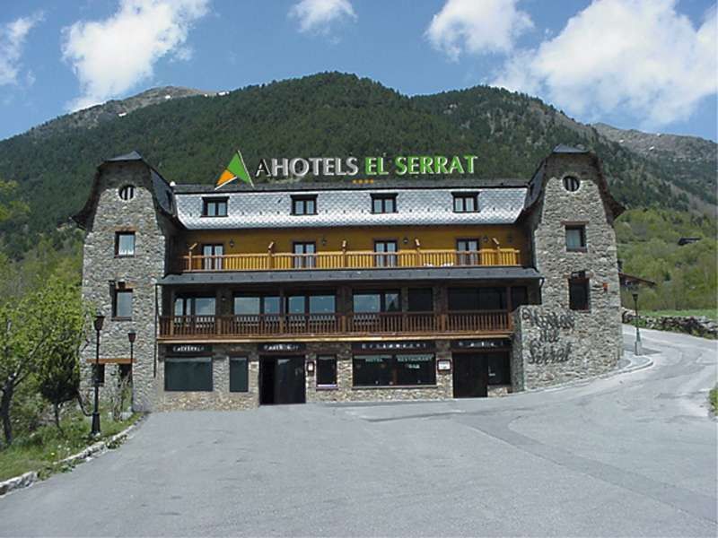 Hotel & Niunit El Serrat