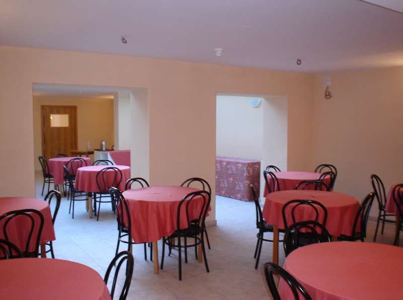 Somriu M28 Hotel