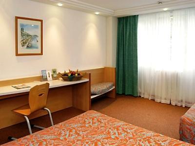 Tropical Hotel