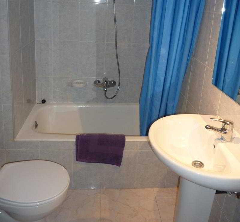 Hotel Llac Negre 2*