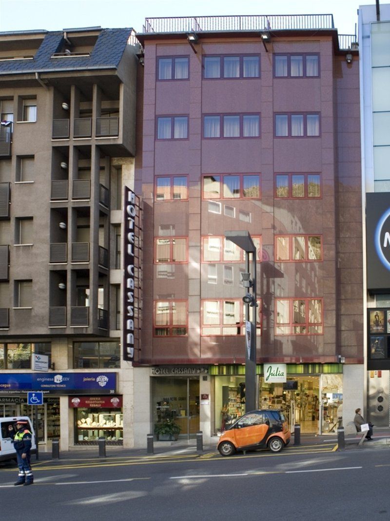 Somriu M28 Hotel Andorra la Vieja