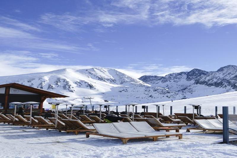 Hotel Pierre Et Andorra Alba