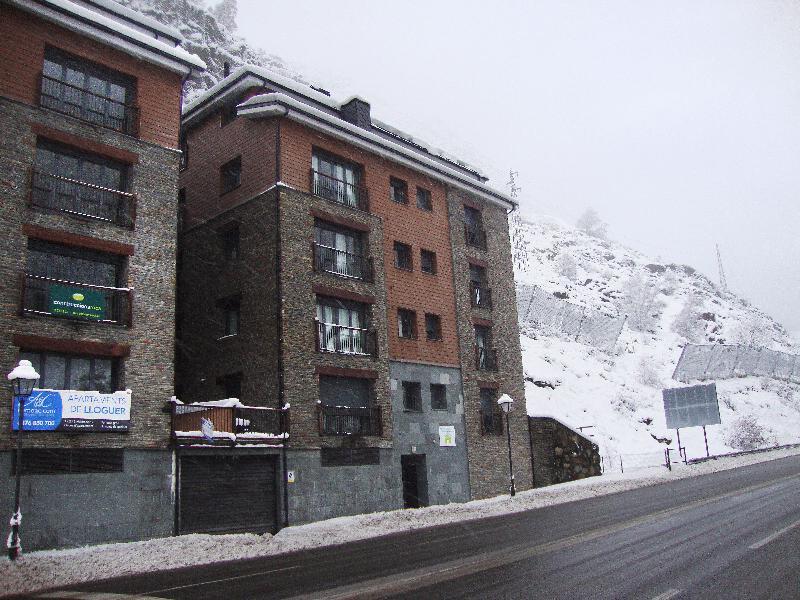 3000 * Canillo